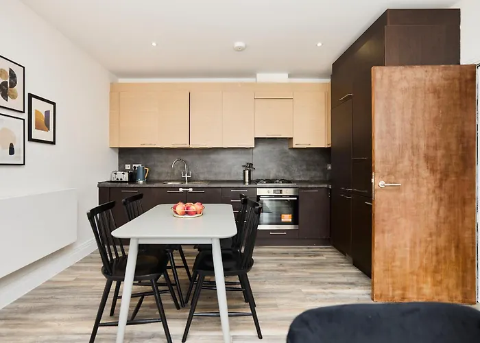 The Harlesden Breakout - Glamorous 2Bdr Flat